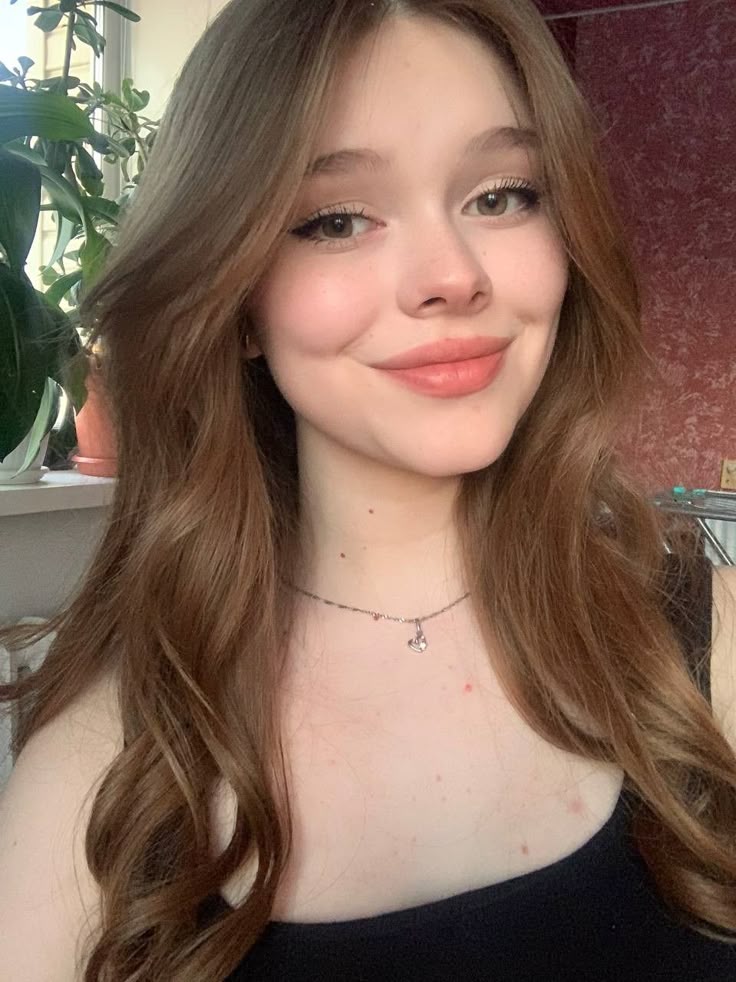 Ataşehir vip escort Nina & Melisa: İnce bel dolgun hatlı Rus ve Türk ateşli güzeller lüks rezidanslarda